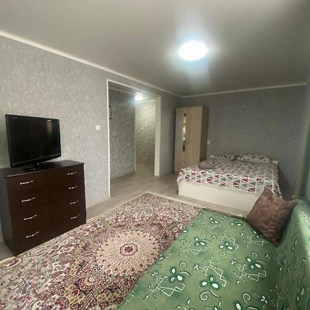 Appartement Palitra à Petropavlovsk Extérieur photo